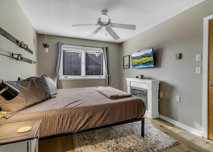 Renovated Ski In Ski Out Condo At Holiday Valley