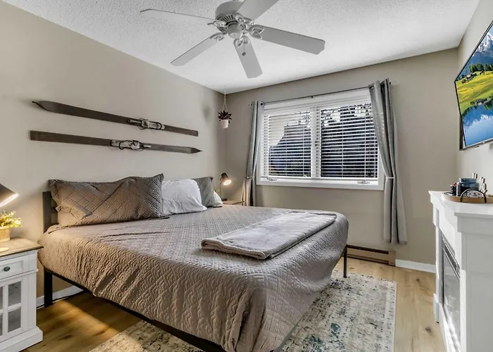 Renovated Ski In Ski Out Condo At Holiday Valley