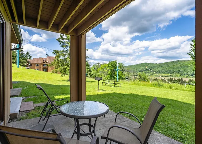 Cozy 1 Bedroom Condo Holiday Valley